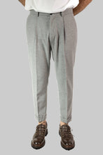 Carica l'immagine nel visualizzatore di Gallery, Pantaloni P024 OUT/FIT