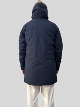 Carica l&#39;immagine nel visualizzatore di Gallery, PARKA CENSURED
