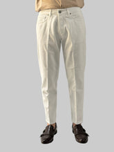 Carica l'immagine nel visualizzatore di Gallery, JEANS CIRO BULL VANDOM
