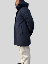 Carica l&#39;immagine nel visualizzatore di Gallery, PARKA CENSURED

